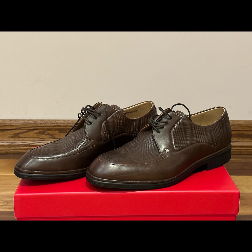 Bally men’s lace up leather shoes